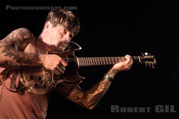 THEE OH SEES - 2015-05-22 - PARIS - Espace Charlie Parker - Grande Halle - 